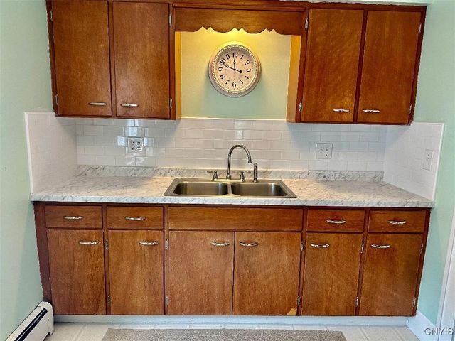 408 East Broadway, Fulton, NY 13069