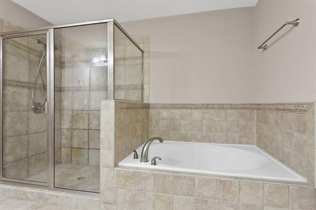 5840 Vista Brook Drive, Suwanee, GA 30024
