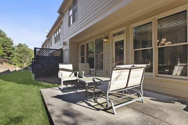 5840 Vista Brook Drive, Suwanee, GA 30024