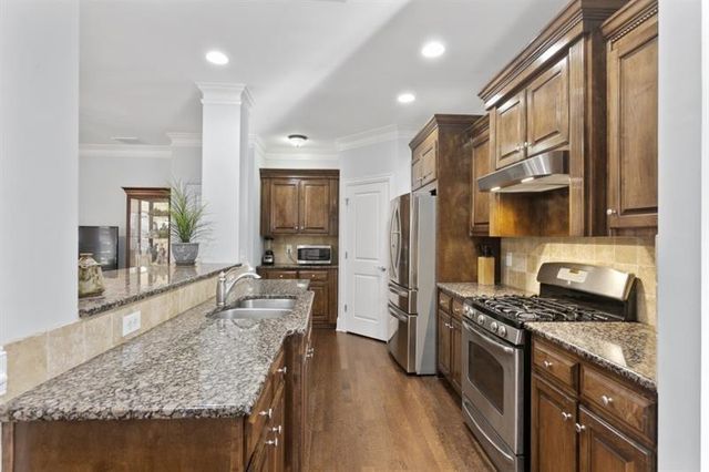 5840 Vista Brook Drive, Suwanee, GA 30024