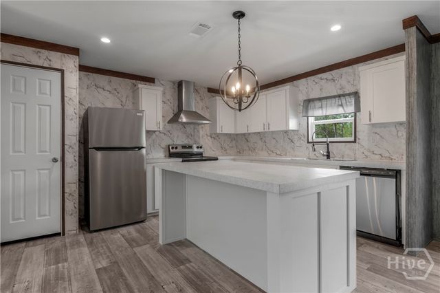 260 W 1st Street, Midway, GA 31320