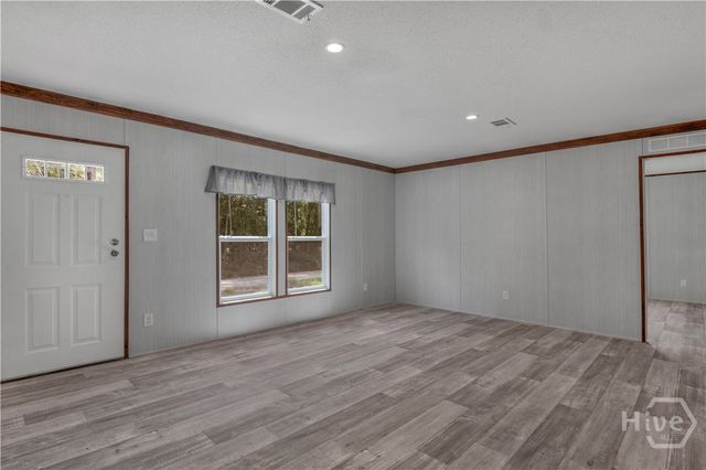 260 W 1st Street, Midway, GA 31320