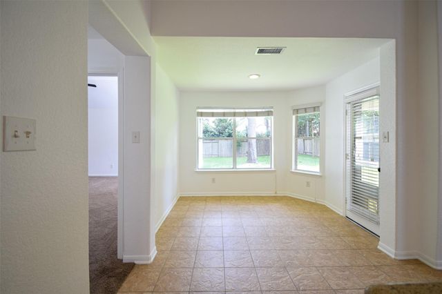 34 S Rambling Ridge Place, Conroe, TX 77385