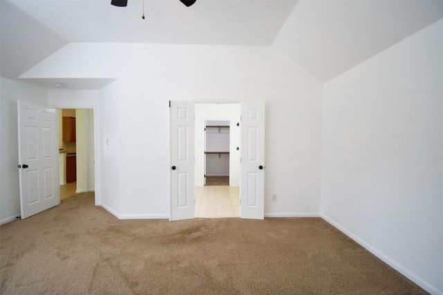 34 S Rambling Ridge Place, Conroe, TX 77385