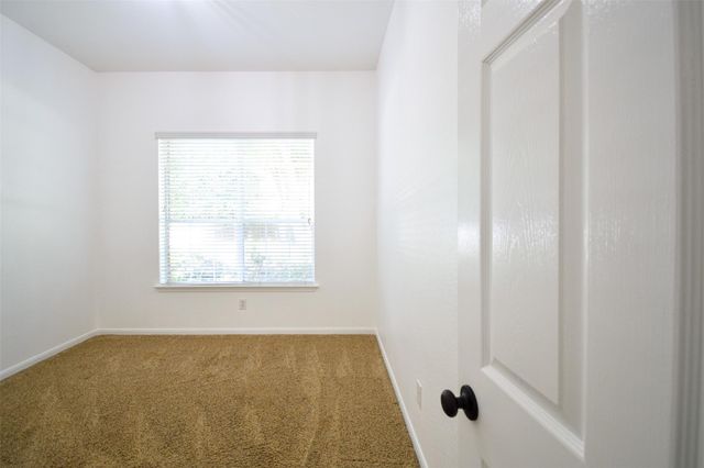 34 S Rambling Ridge Place, Conroe, TX 77385