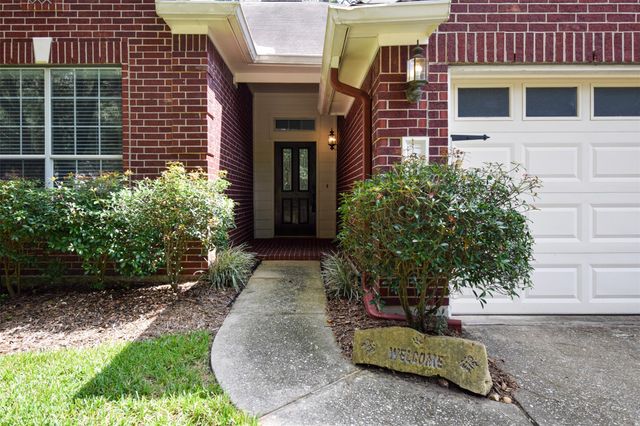 34 S Rambling Ridge Place, Conroe, TX 77385