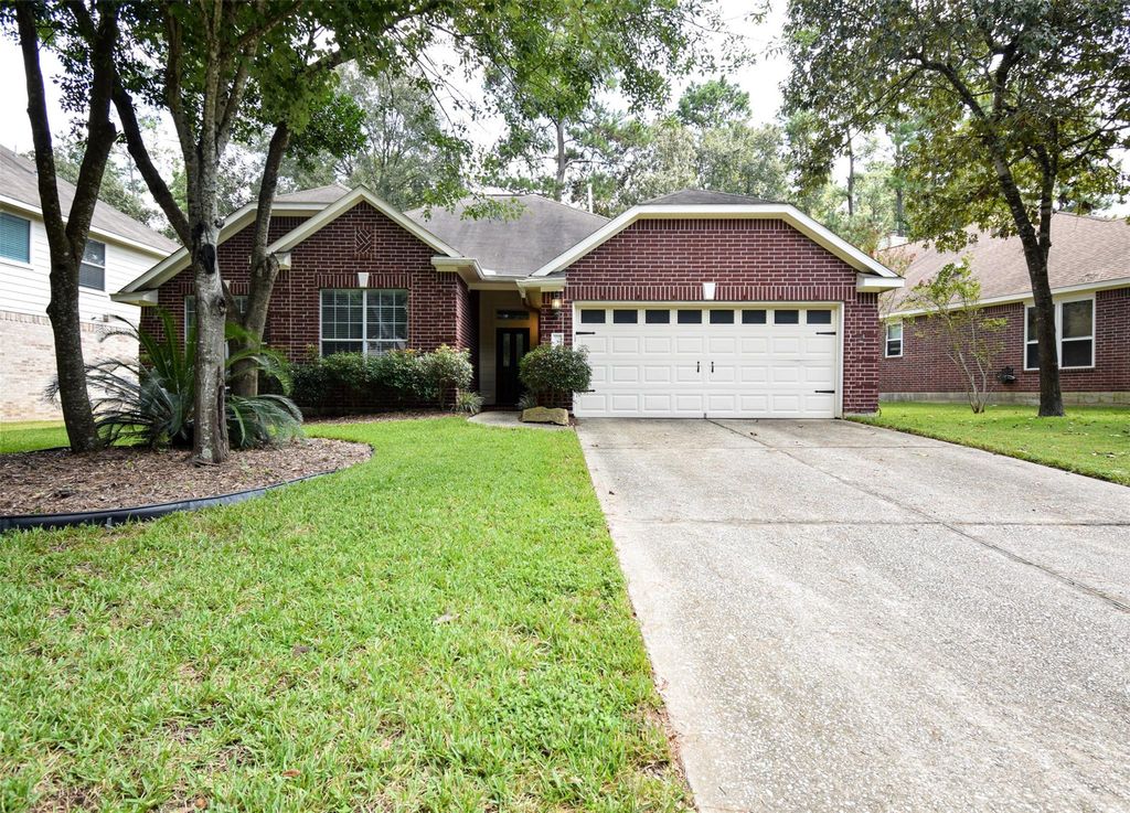 34 S Rambling Ridge Place, Conroe, TX 77385