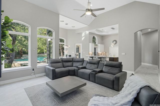 1 BAYSIDE CT, San Antonio, TX 78257