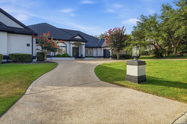 1 BAYSIDE CT, San Antonio, TX 78257