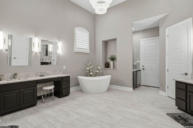 1 BAYSIDE CT, San Antonio, TX 78257