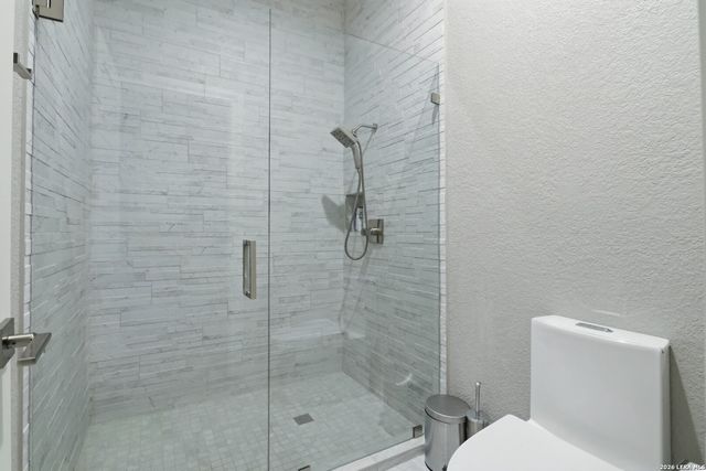 1 BAYSIDE CT, San Antonio, TX 78257
