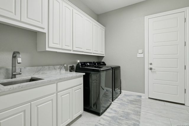 1 BAYSIDE CT, San Antonio, TX 78257