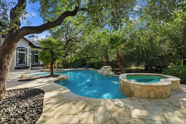 1 BAYSIDE CT, San Antonio, TX 78257