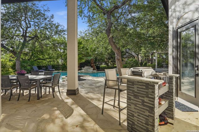 1 BAYSIDE CT, San Antonio, TX 78257