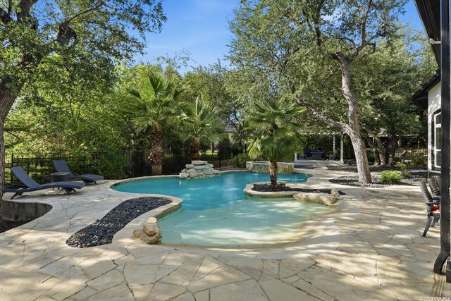1 BAYSIDE CT, San Antonio, TX 78257