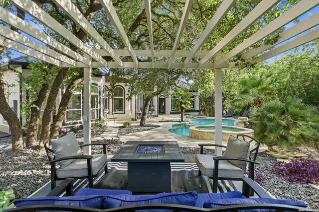 1 BAYSIDE CT, San Antonio, TX 78257