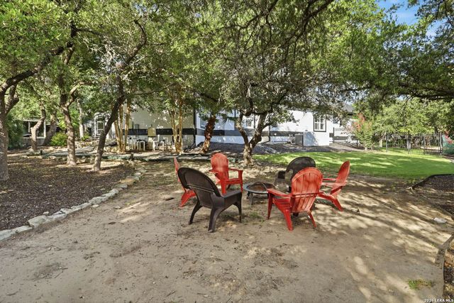 1 BAYSIDE CT, San Antonio, TX 78257