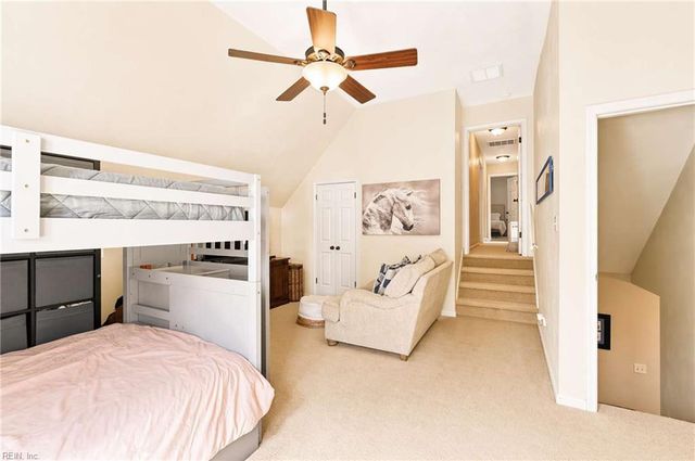 4232 Thalia Forest LN, Virginia Beach, VA 23452