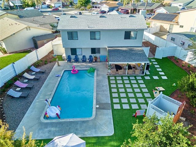 345 Eisenhower Court, Hemet, CA 92543