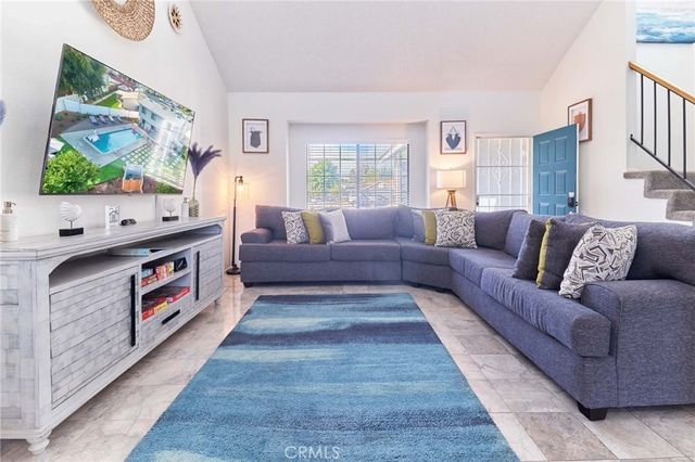 345 Eisenhower Court, Hemet, CA 92543