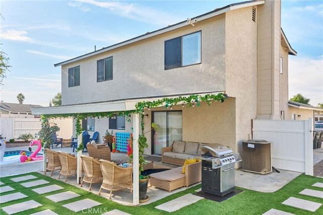 345 Eisenhower Court, Hemet, CA 92543