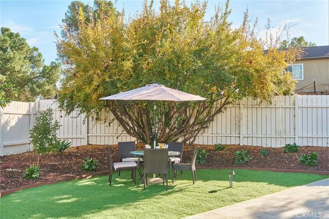 345 Eisenhower Court, Hemet, CA 92543