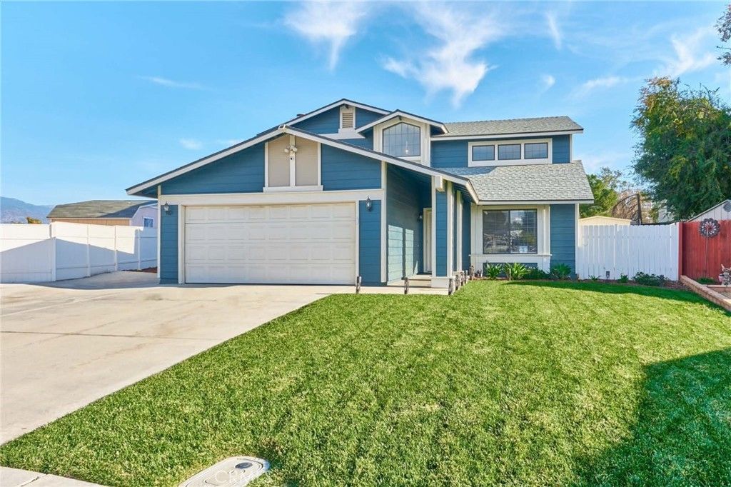 345 Eisenhower Court, Hemet, CA 92543