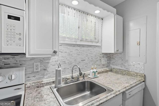 2402 Fairway Oaks, Waleska, GA 30183