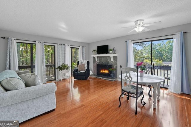 2402 Fairway Oaks, Waleska, GA 30183