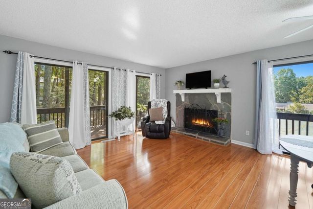 2402 Fairway Oaks, Waleska, GA 30183