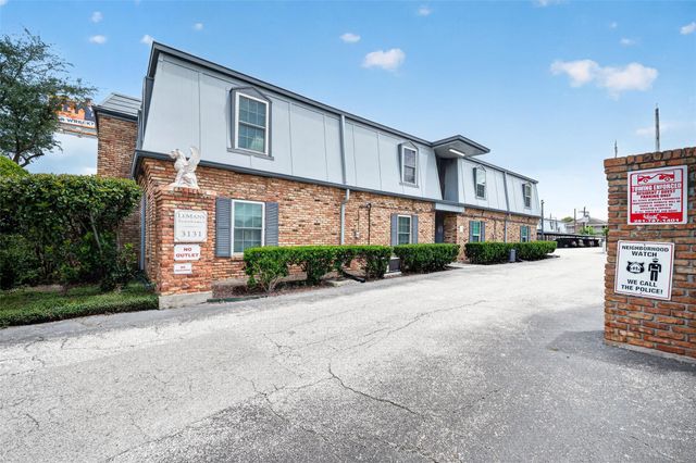 3131 Southwest Freeway A12, Houston, TX 77098