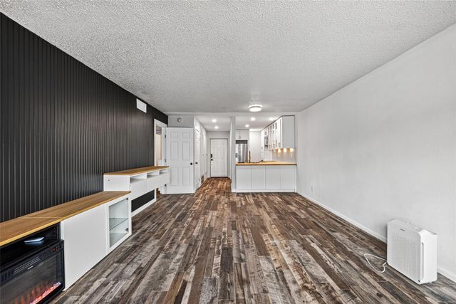 3131 Southwest Freeway A12, Houston, TX 77098