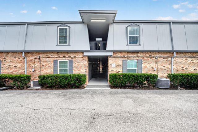 3131 Southwest Freeway A12, Houston, TX 77098