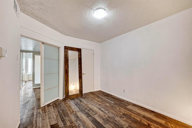 3131 Southwest Freeway A12, Houston, TX 77098
