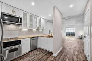 3131 Southwest Freeway A12, Houston, TX 77098