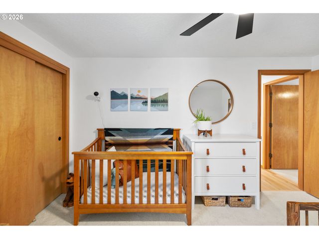 2439 Se Willow Dr, Hillsboro, OR 97123