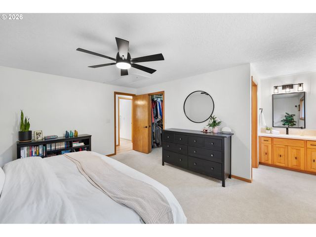 2439 Se Willow Dr, Hillsboro, OR 97123