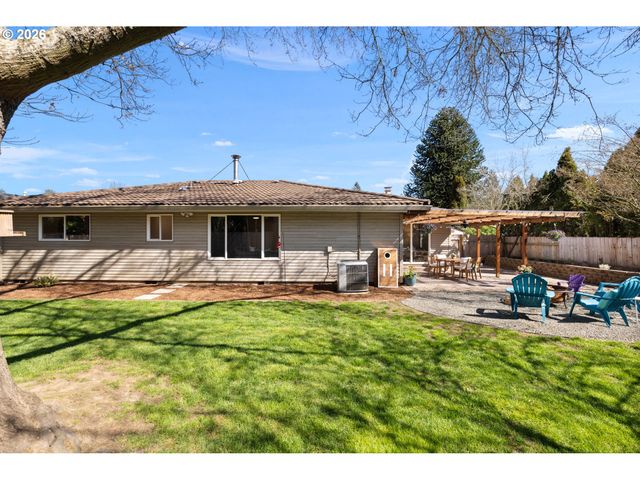 2439 Se Willow Dr, Hillsboro, OR 97123