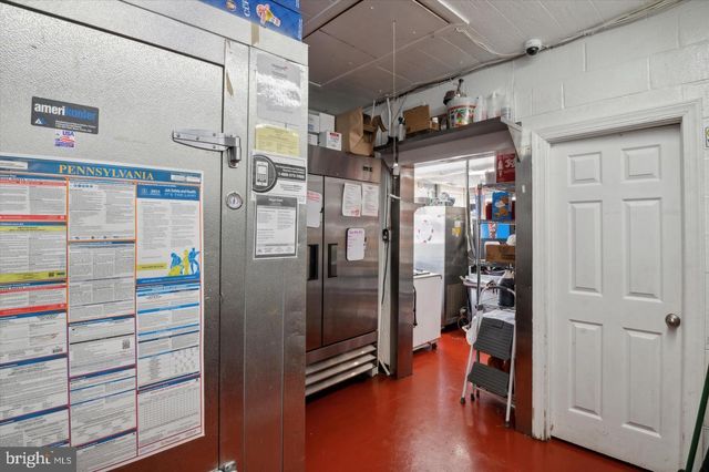 1594 MARKET, Linwood, PA 19061