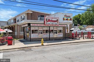 1594 MARKET, Linwood, PA 19061