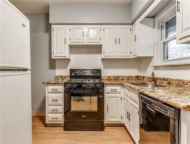 2237 Wightman, Squirrel Hill, PA 15217