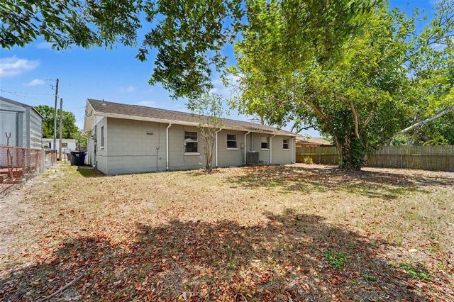 8308 OLEANDER LANE, Tampa, FL 33637