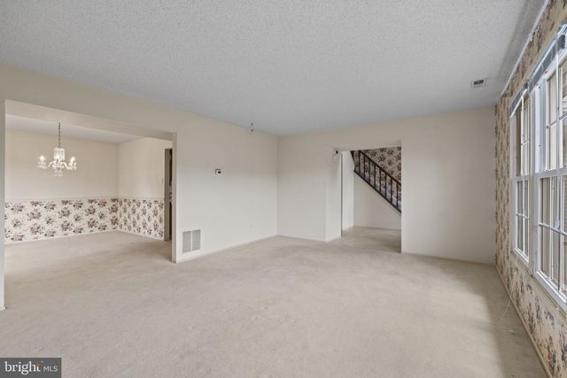 89 TWIN PONDS DR, Sewell, NJ 08080