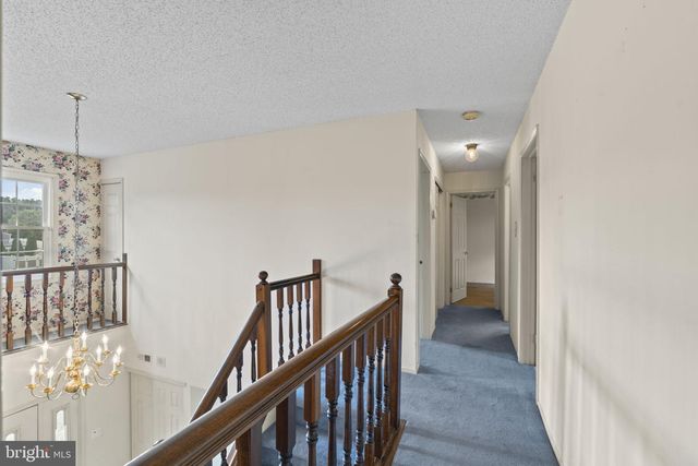 89 TWIN PONDS DR, Sewell, NJ 08080