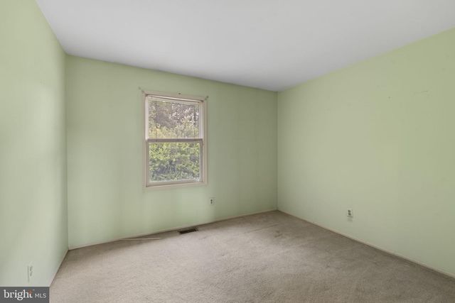 89 TWIN PONDS DR, Sewell, NJ 08080