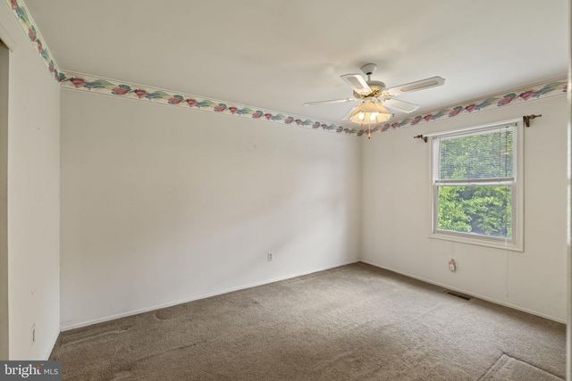 89 TWIN PONDS DR, Sewell, NJ 08080
