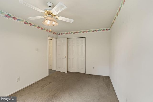 89 TWIN PONDS DR, Sewell, NJ 08080