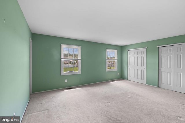 89 TWIN PONDS DR, Sewell, NJ 08080