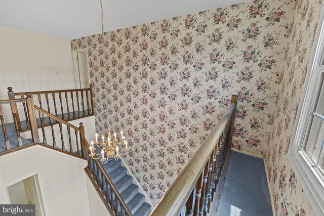 89 TWIN PONDS DR, Sewell, NJ 08080
