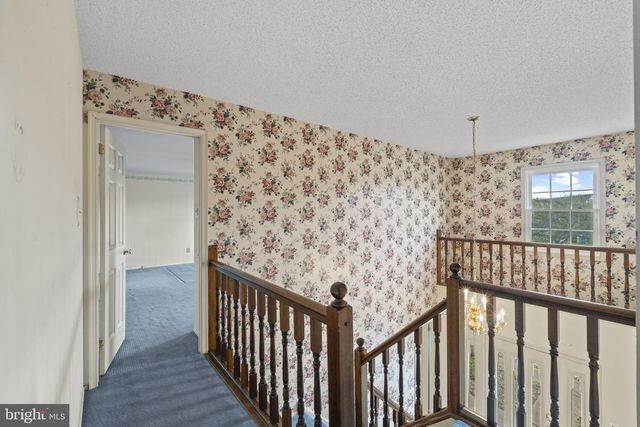 89 TWIN PONDS DR, Sewell, NJ 08080